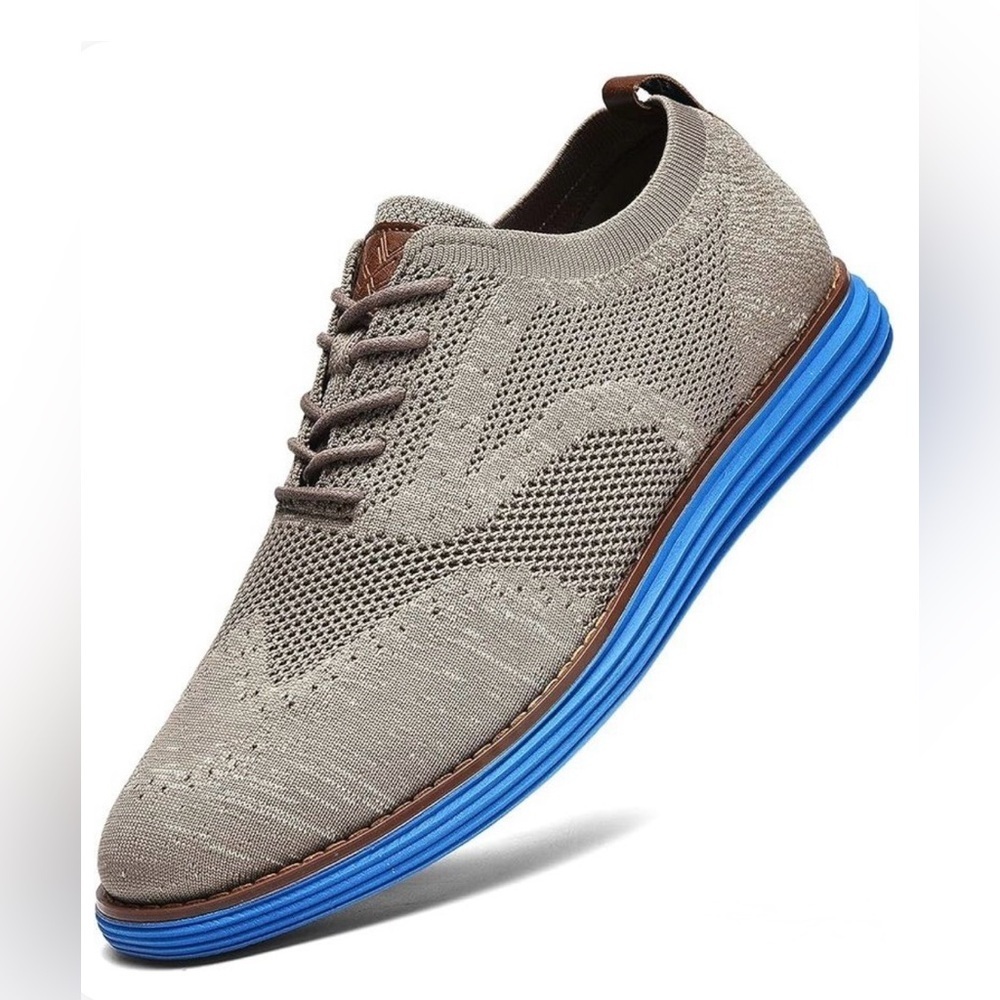 Mucho Mahalo Men's Knit Sneakers - Taupe and Blue Size 9